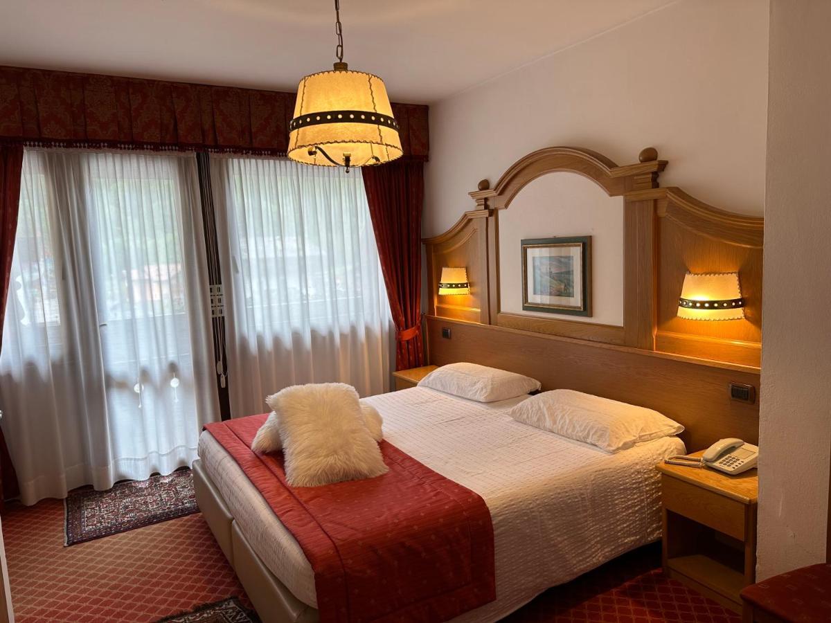 Brunet - The Dolomites Resort Fiera Di Primiero Exterior photo